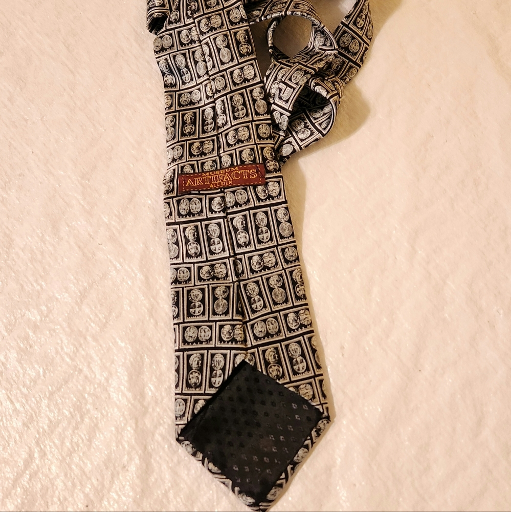 Museum Atifacts 100% silk cameo tie